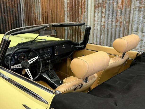 jaguar-e-type-bensin-1974-big-29