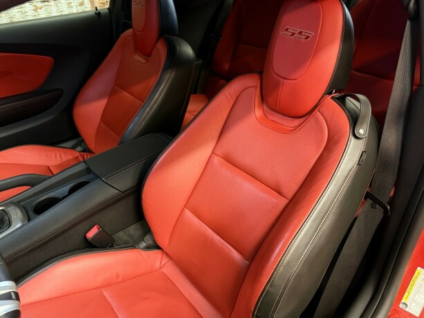 chevrolet-camaro-bensin-2010-big-24