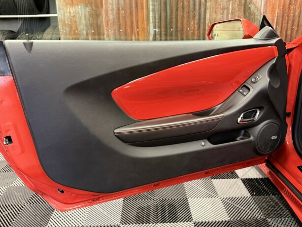 chevrolet-camaro-bensin-2010-big-27