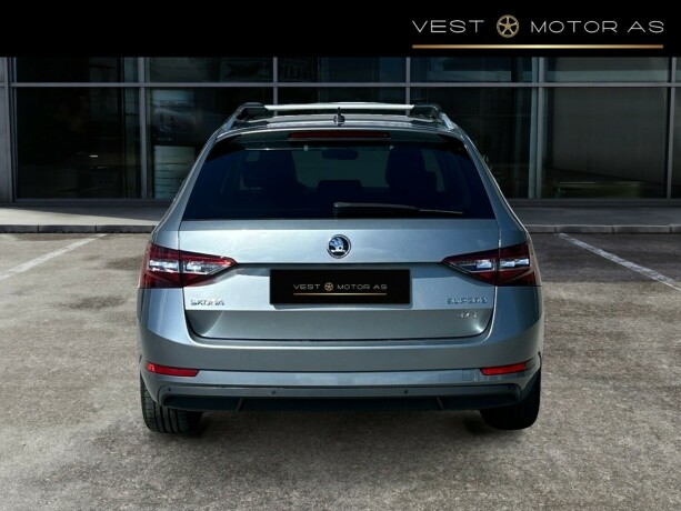 skoda-superb-diesel-2018-big-5