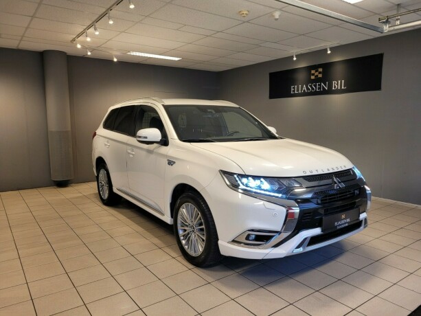 mitsubishi-outlander-plug-in-petrol-2019-big-9