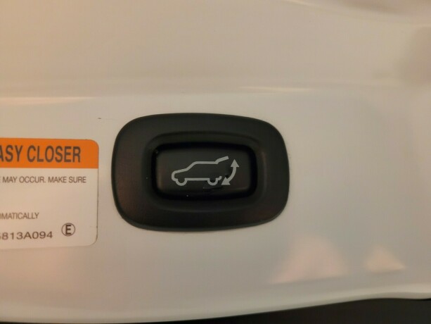 mitsubishi-outlander-plug-in-petrol-2019-big-20