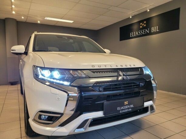 mitsubishi-outlander-plug-in-petrol-2019-big-8
