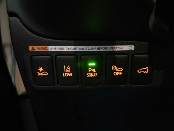 mitsubishi-outlander-plug-in-petrol-2019-big-24