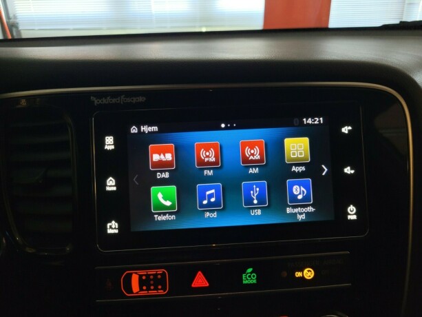 mitsubishi-outlander-plug-in-petrol-2019-big-29