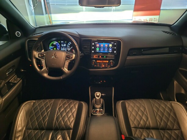 mitsubishi-outlander-plug-in-petrol-2019-big-31