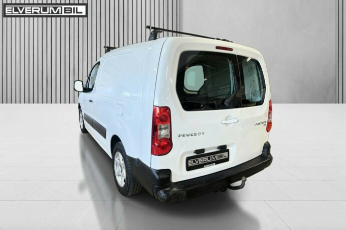 peugeot-partner-diesel-2012-big-8