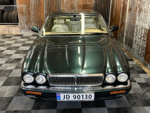 jaguar-xj-bensin-1996-big-8