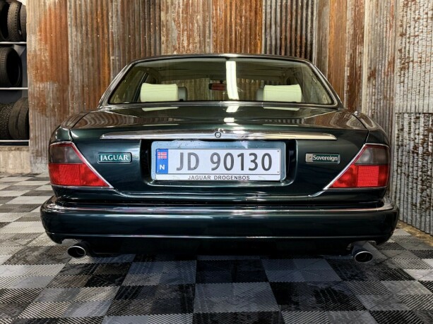 jaguar-xj-bensin-1996-big-16