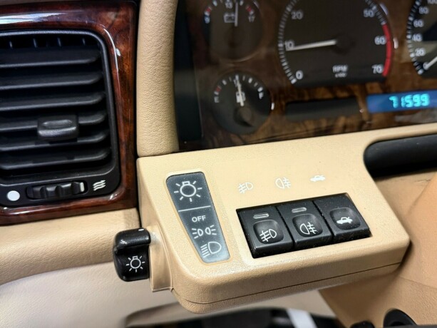 jaguar-xj-bensin-1996-big-24