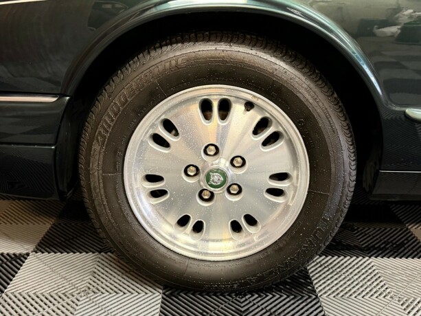 jaguar-xj-bensin-1996-big-14
