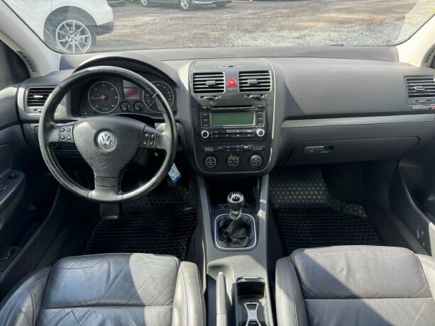 volkswagen-golf-diesel-2006-big-11