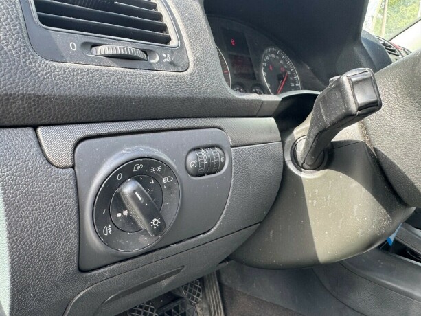 volkswagen-golf-diesel-2006-big-18