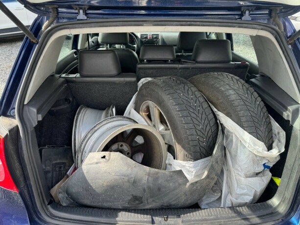 volkswagen-golf-diesel-2006-big-10
