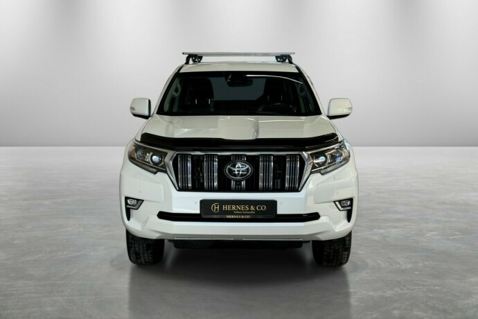 toyota-land-cruiser-diesel-2018-big-2