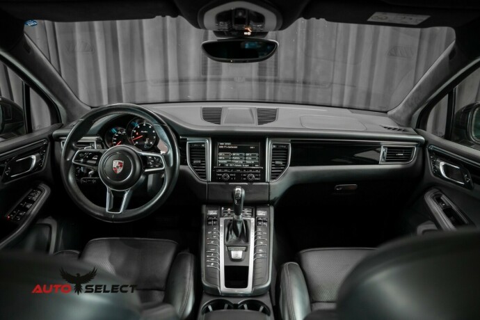 porsche-macan-bensin-2014-big-37