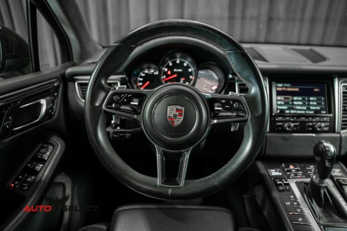 porsche-macan-bensin-2014-big-39