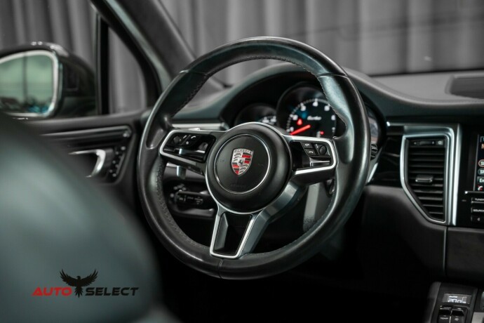 porsche-macan-bensin-2014-big-38