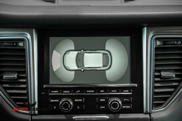 porsche-macan-bensin-2014-big-54