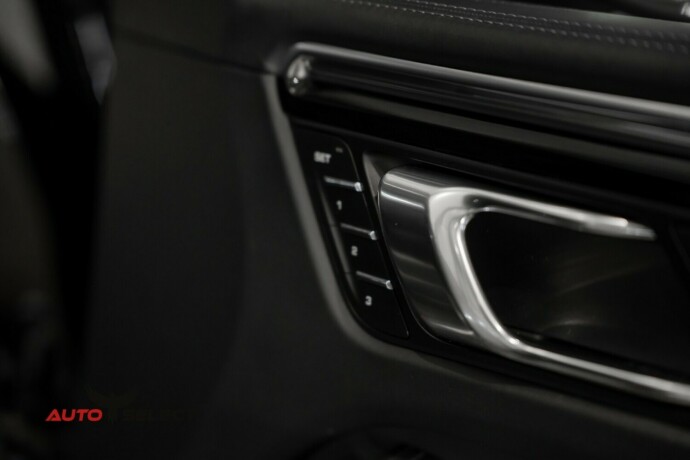 porsche-macan-bensin-2014-big-26