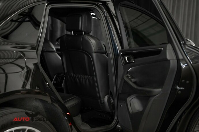 porsche-macan-bensin-2014-big-18