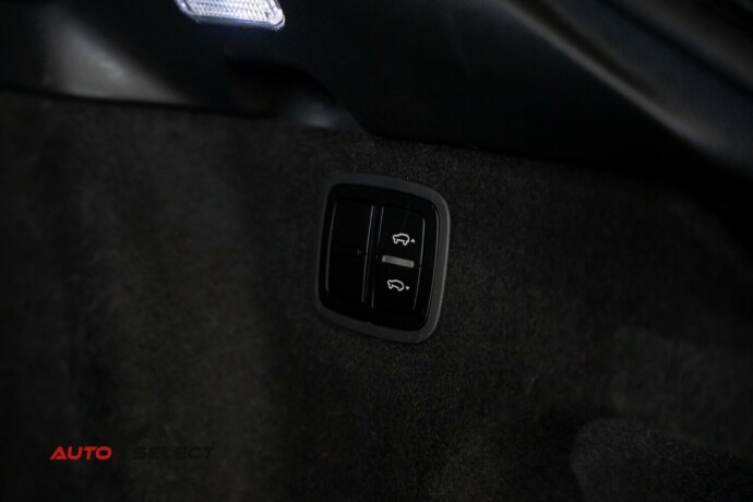 porsche-macan-bensin-2014-big-12