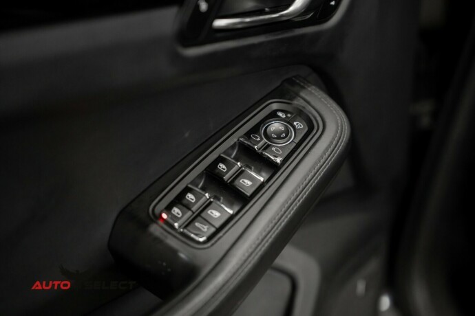 porsche-macan-bensin-2014-big-31