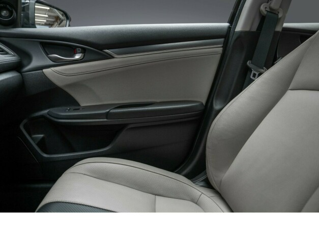 honda-civic-bensin-2017-big-27