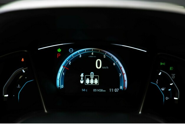 honda-civic-bensin-2017-big-14