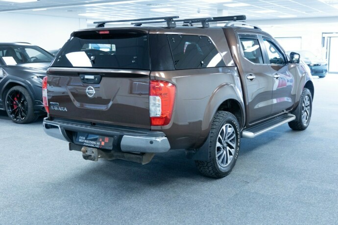 nissan-navara-diesel-2017-big-2