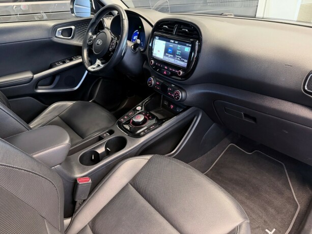 kia-soul-elektrisitet-2020-big-16
