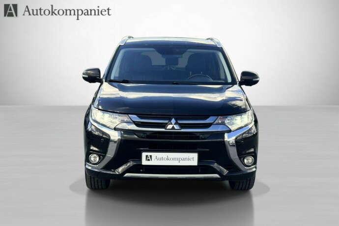 mitsubishi-outlander-elektrisitetbensin-2016-big-5