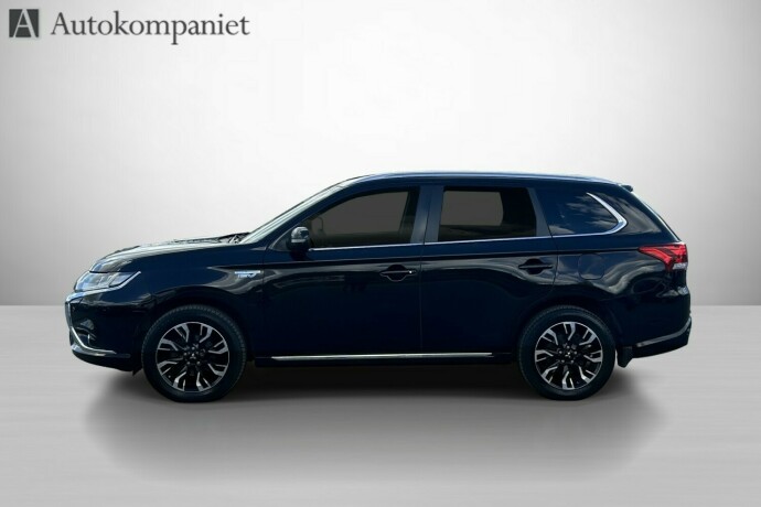 mitsubishi-outlander-elektrisitetbensin-2016-big-1