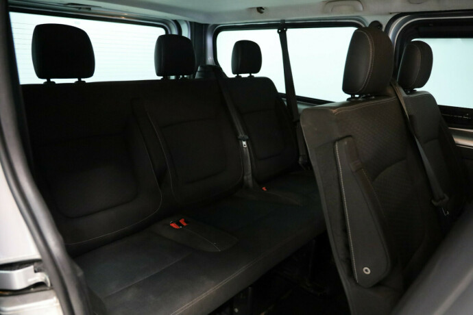 renault-trafic-diesel-2016-big-11