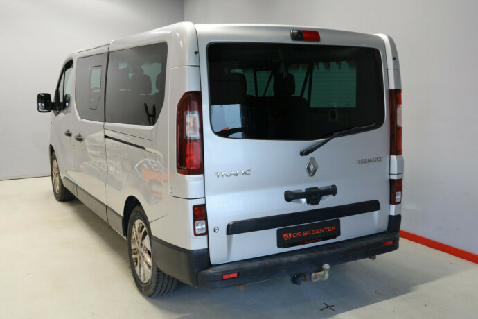 renault-trafic-diesel-2016-big-4