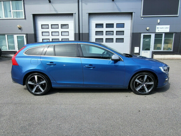 volvo-v60-bensin-2017-big-3