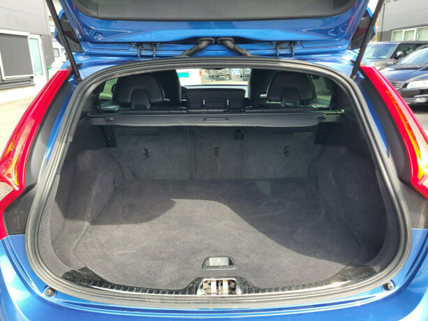volvo-v60-bensin-2017-big-28