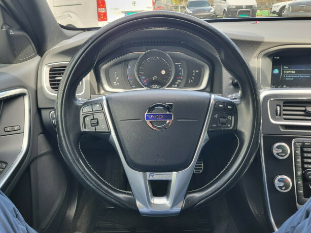 volvo-v60-bensin-2017-big-13