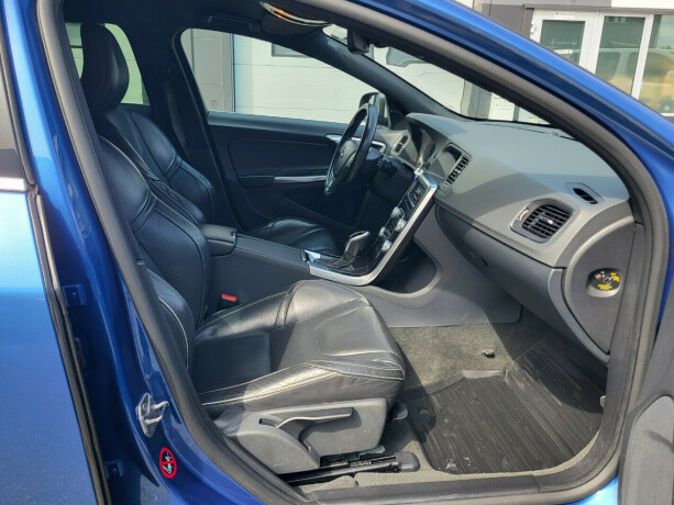 volvo-v60-bensin-2017-big-8