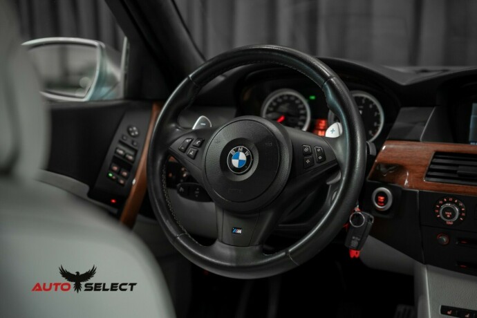bmw-m5-bensin-2006-big-29