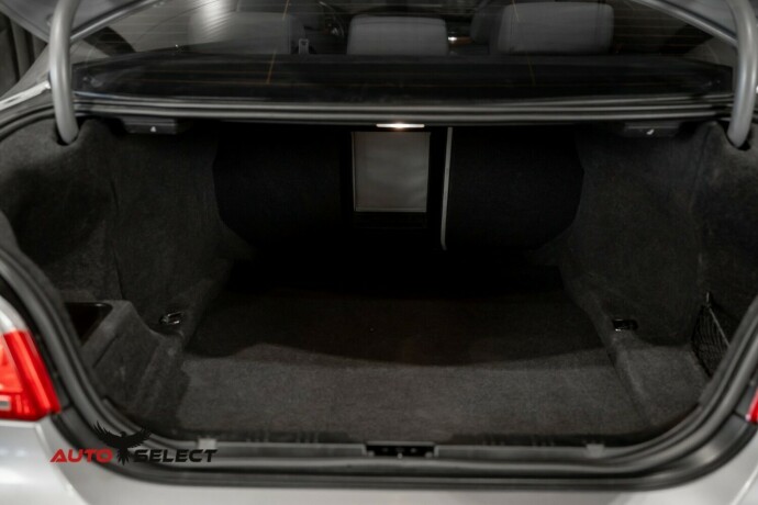 bmw-m5-bensin-2006-big-10