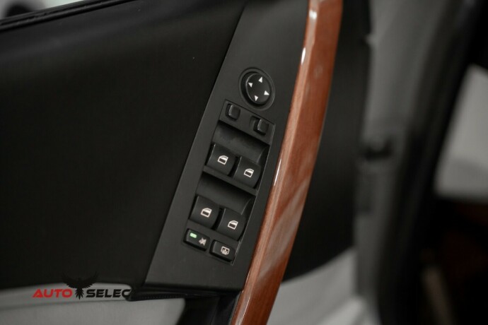 bmw-m5-bensin-2006-big-24