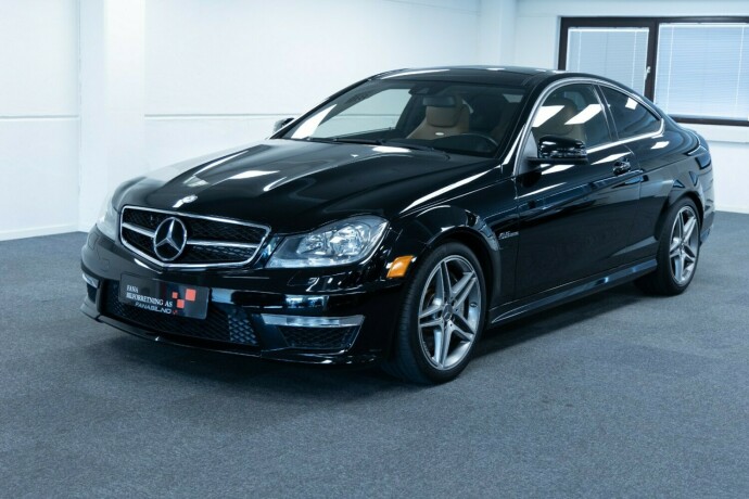 mercedes-benz-c-klasse-bensin-2012-big-0