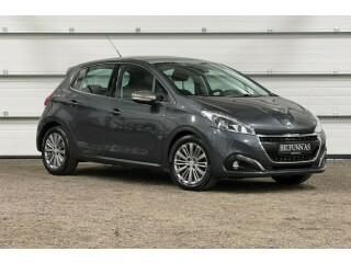 Peugeot | 208 | Bensin | 2017