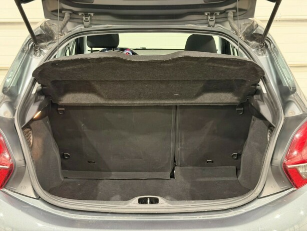 peugeot-208-bensin-2017-big-12