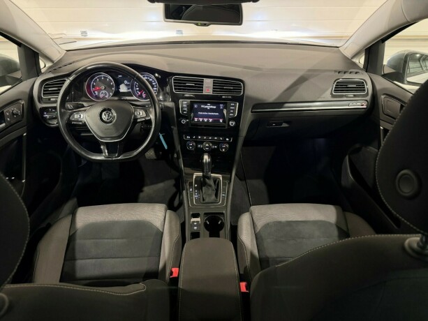 volkswagen-golf-bensin-2015-big-14