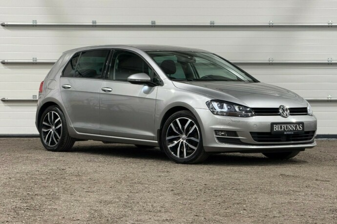volkswagen-golf-bensin-2015-big-0