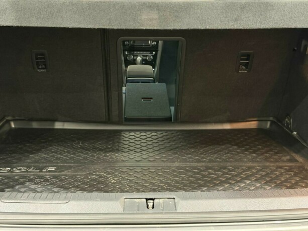 volkswagen-golf-bensin-2015-big-12