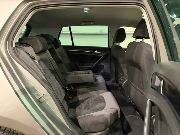 volkswagen-golf-bensin-2015-big-9