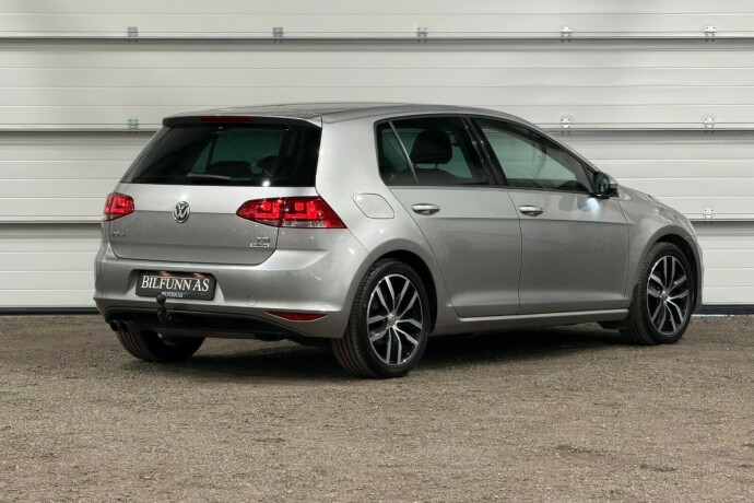 volkswagen-golf-bensin-2015-big-2